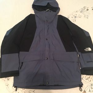 Boys medium Northface HydroSeal jacket